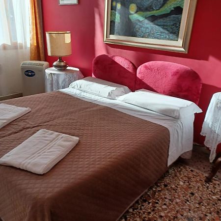 Princess Guest House Canal View Venice Luaran gambar
